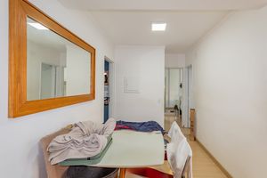 Image 9 - 889926