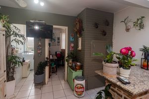 Image 38 - 889935