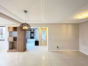 Image 15 - 889942