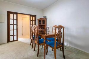 Image 7 - 889944
