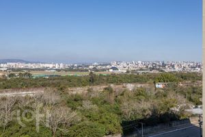 Image 22 - 889945