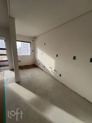 Image 3 - 889947