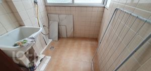 Image 11 - 889952