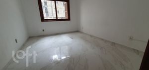 Image 3 - 889952