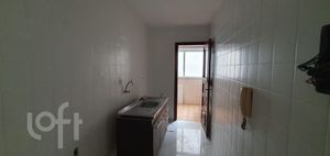 Image 8 - 889952