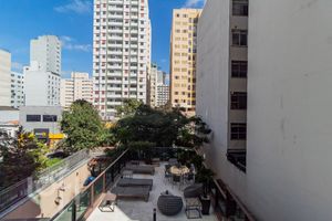 Image 10 - 889961