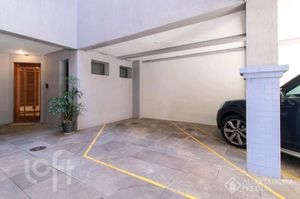Image 17 - 889963