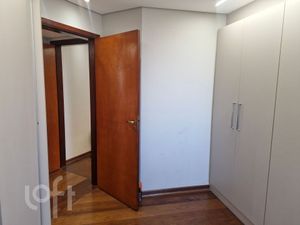 Image 7 - 889964