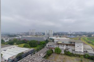Image 5 - 889965