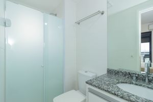 Image 18 - 889965