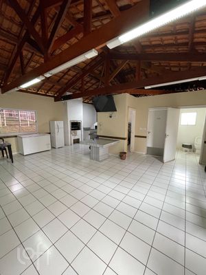 Image 11 - 889966
