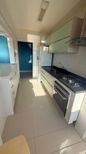 Image 13 - 889973