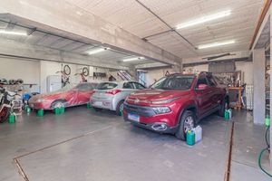 Image 36 - 889994