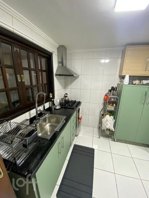 Image 5 - 889995