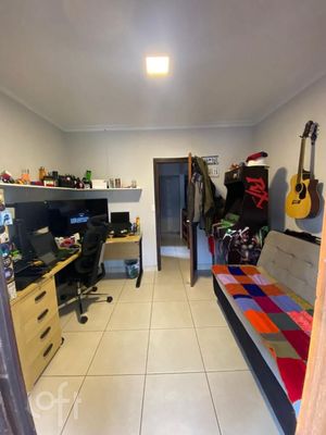 Image 15 - 889995