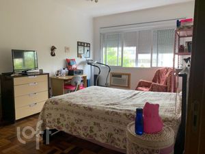 Image 10 - 890004