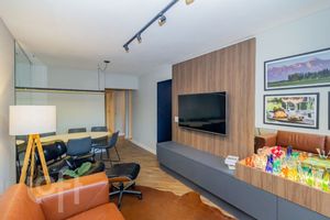 Image 3 - 890029
