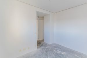 Image 35 - 890032