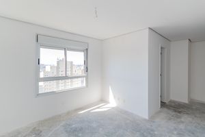 Image 44 - 890032