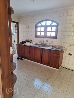 Image 3 - 890035