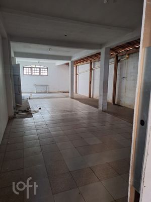 Image 7 - 890035