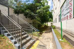 Image 9 - 890046
