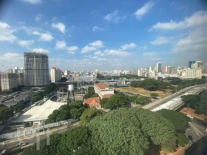 Image 10 - 890047