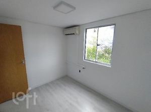 Image 11 - 890055