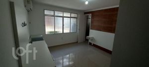 Image 11 - 890057