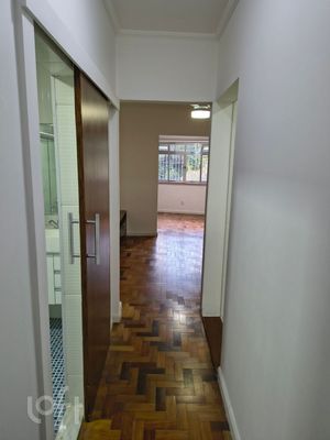Image 8 - 890058