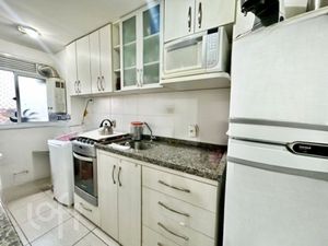 Image 10 - 890064