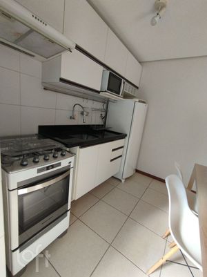 Image 6 - 890071