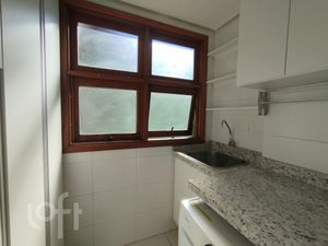 Image 9 - 890071