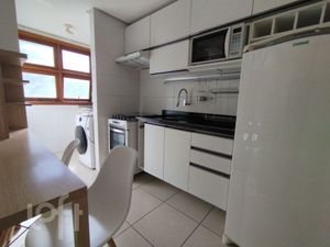 Image 7 - 890071
