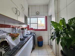 Image 13 - 890083