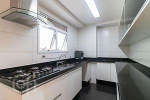 Image 3 - 890092