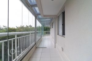 Image 15 - 890092