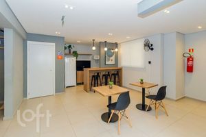 Image 33 - 890095