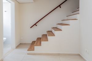 Image 10 - 890114