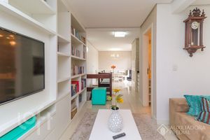 Image 33 - 890119
