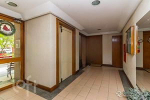 Image 35 - 890119