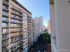 Image 47 - 890127