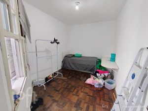 Image 4 - 890128