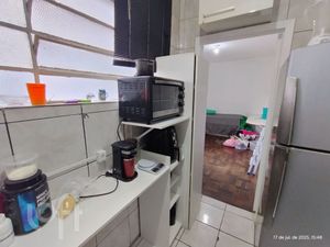 Image 2 - 890128