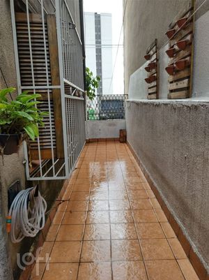 Image 26 - 890129