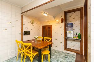 Image 9 - 890130