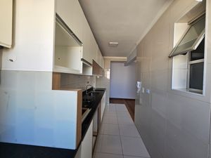Image 18 - 890164