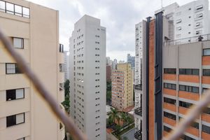 Image 27 - 890225