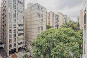 Image 27 - 890240