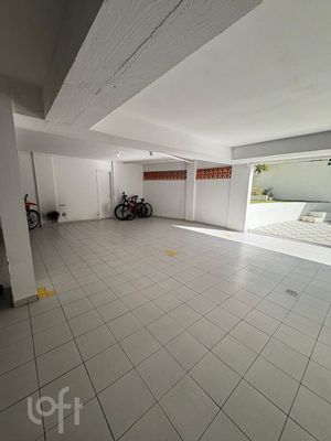 Image 31 - 890241